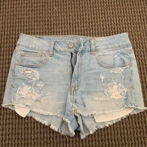 American Eagle size 8 distressed denim shorts